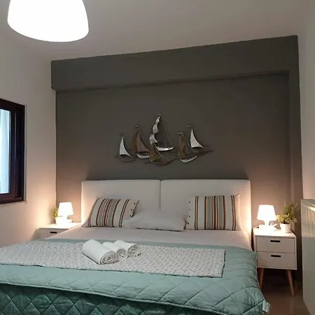 Demmy'S Luxury Apartment Orestiada Exterior photo
