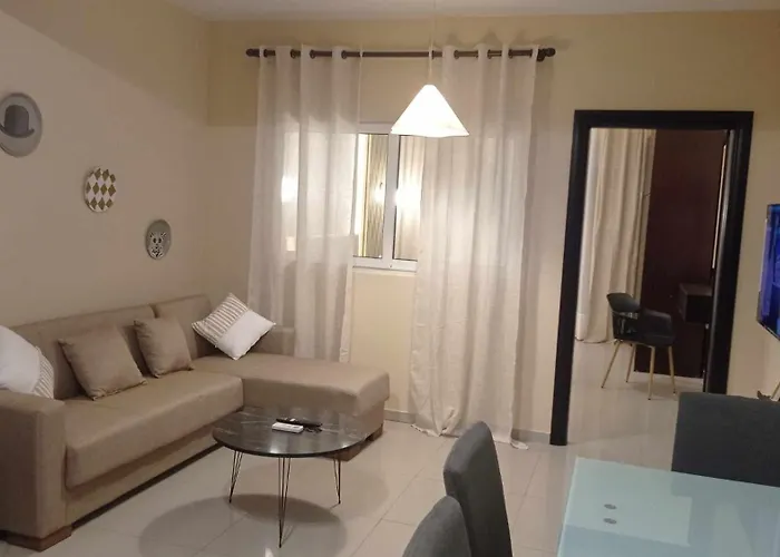 Demmy\'S Luxury Apartment