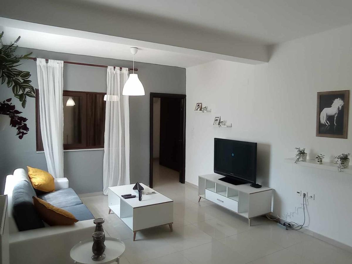 Apartment Demmy's Luxury Orestiada